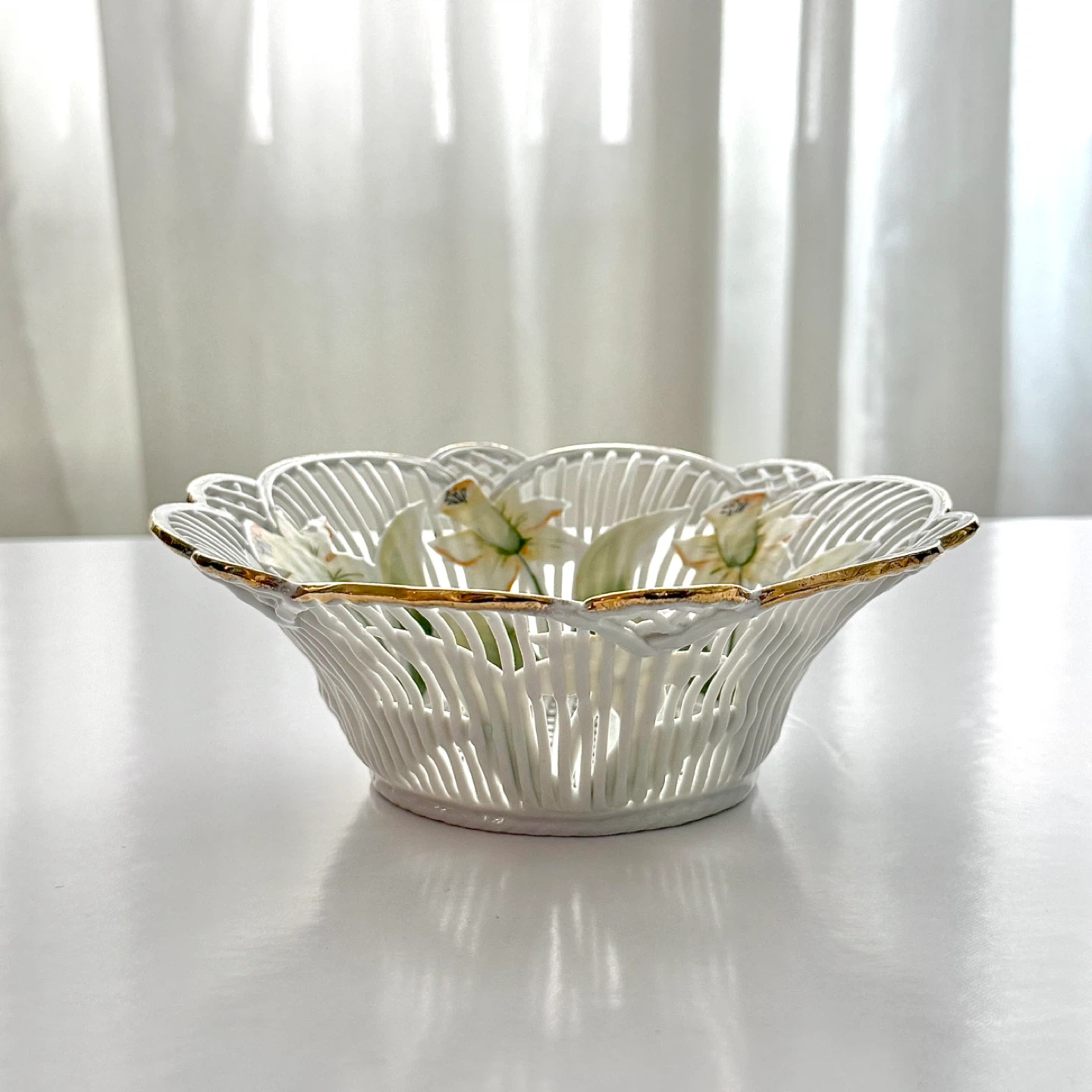 Vintage Romanian lattice porcelain daffodils bowl - photo 4