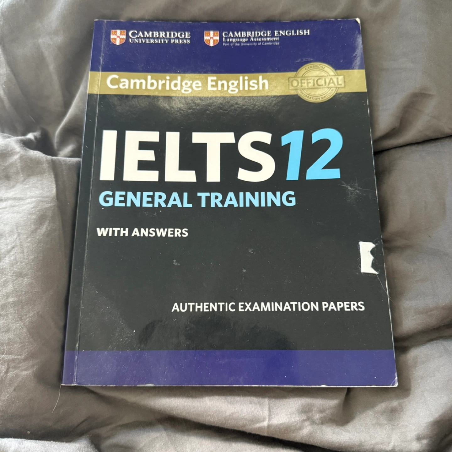 Cambridge English IELTS 12 General Training Book with Answers