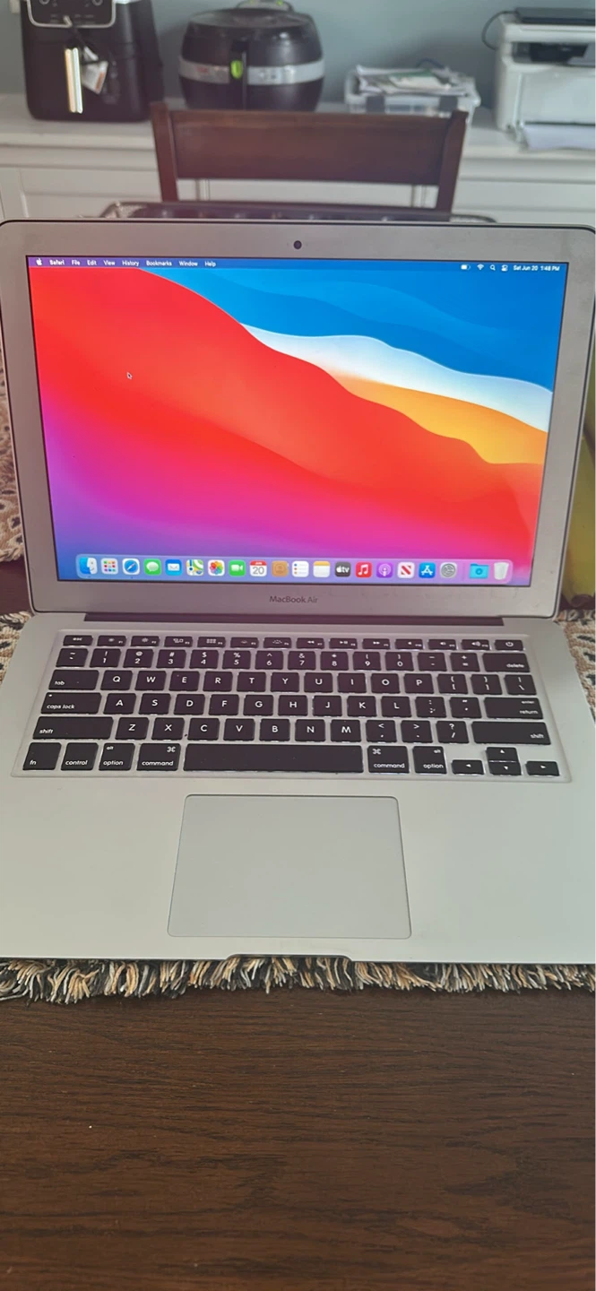 2014 Mac Book Air Laptop