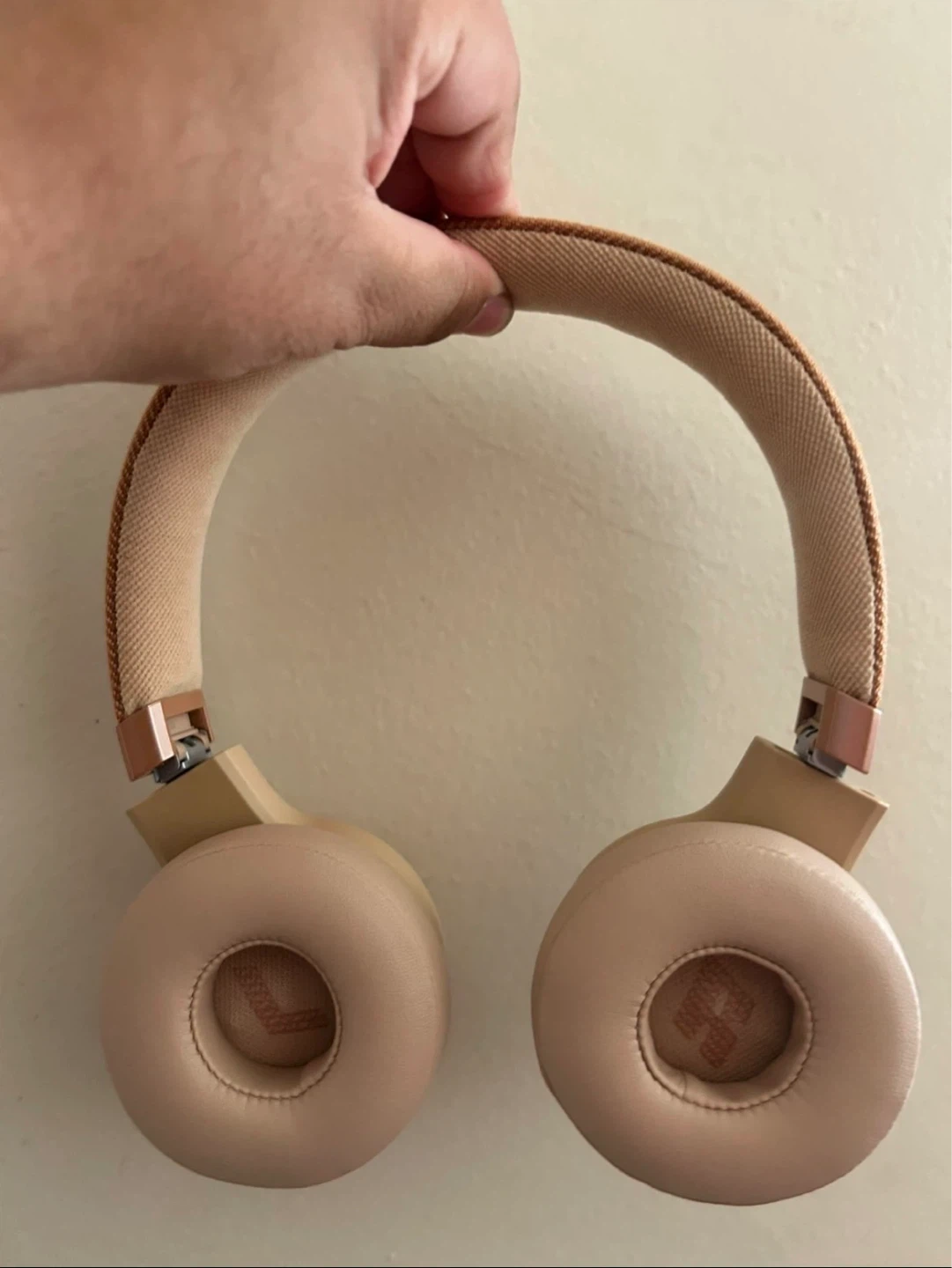 JBL LIVE 670NC Wireless Noise Cancelling Headphones - photo 2