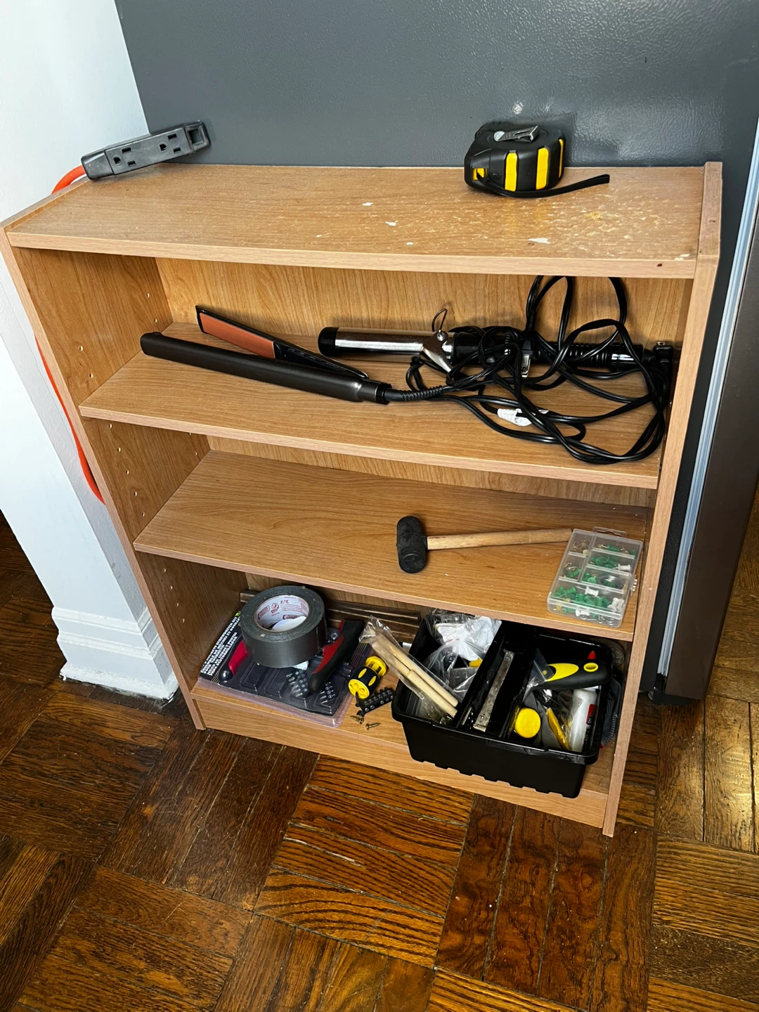 3-shelf wood grain bookcase