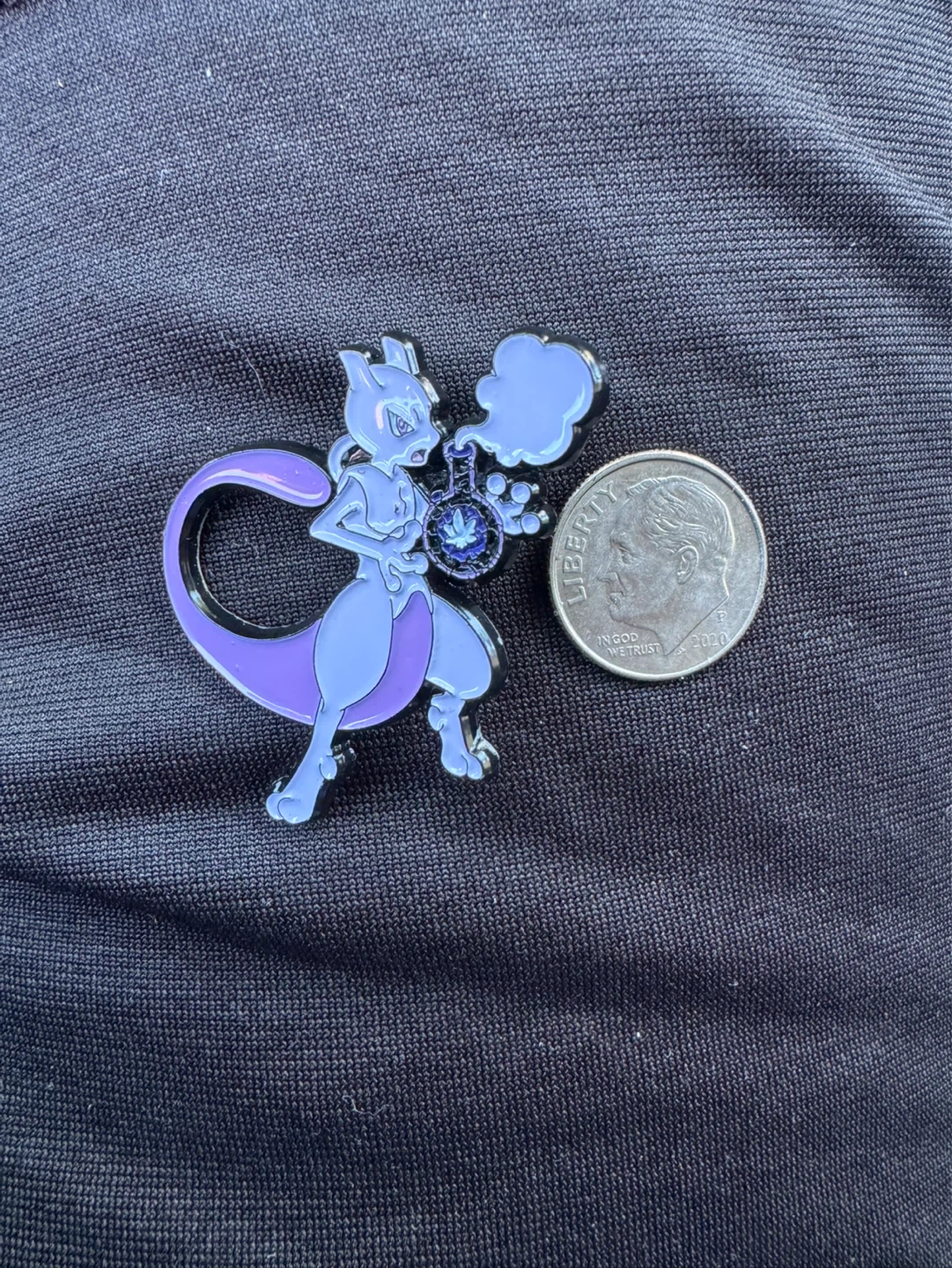Mewtwo Enamel Pin - photo 2