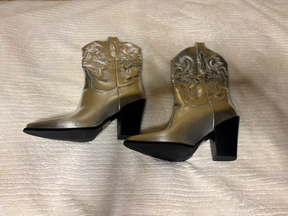Silver Embroidered Cowboy Boots - photo 5
