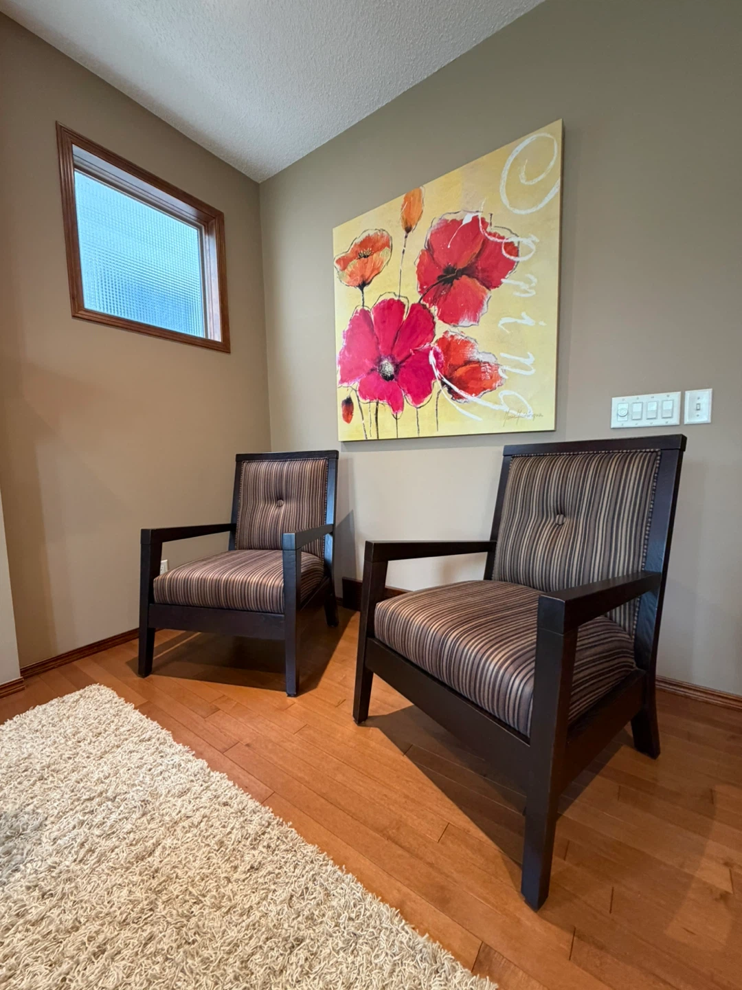 Accent Chairs
