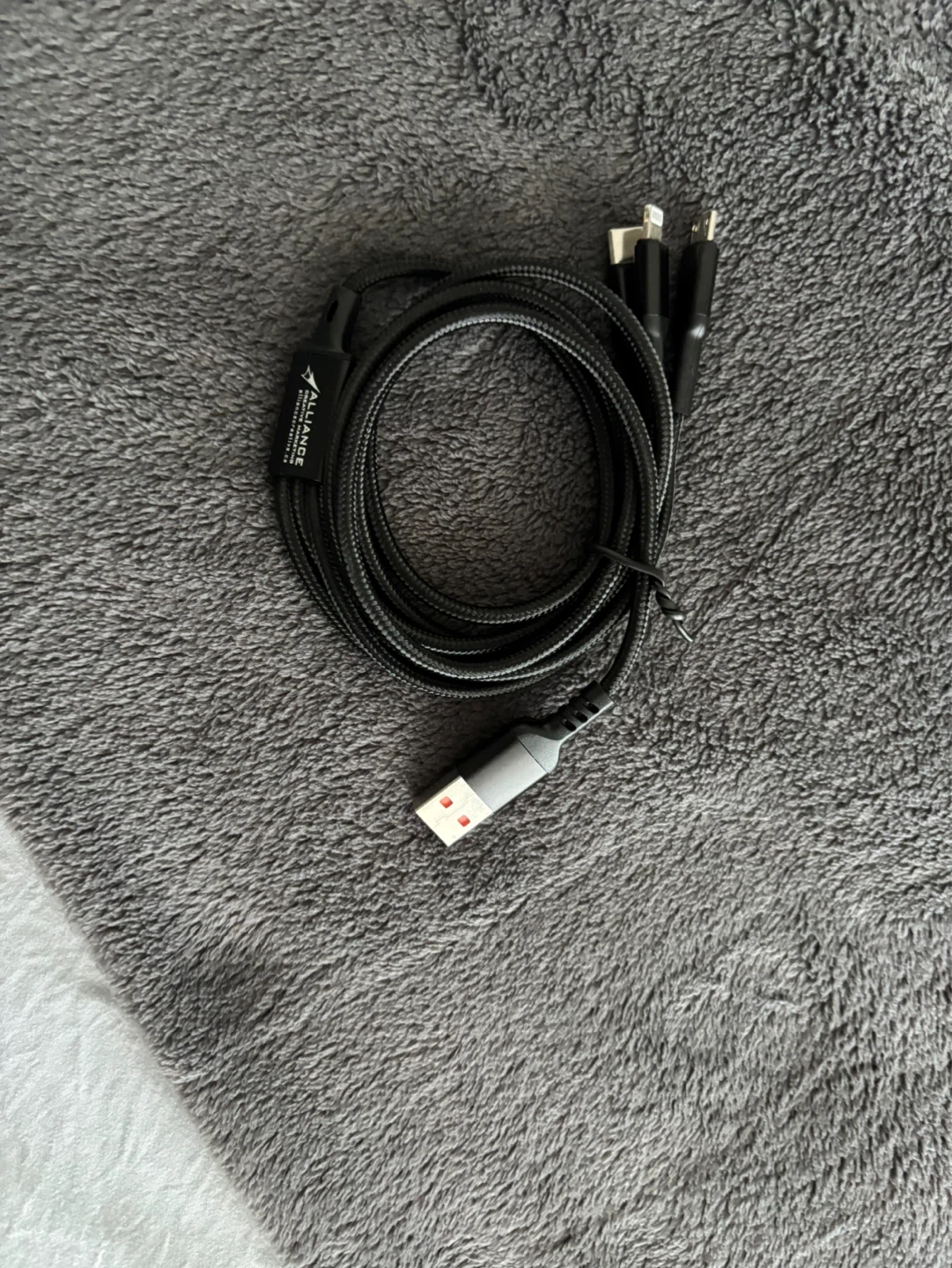 Alliance 3-in-1 USB Charging Cable - photo 2
