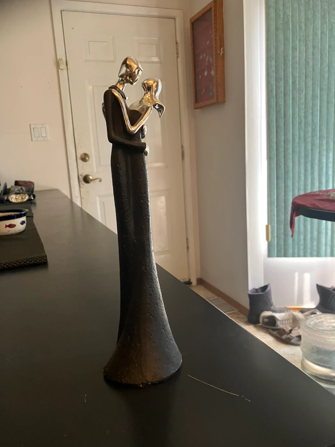 Sculpture of a couple embracing