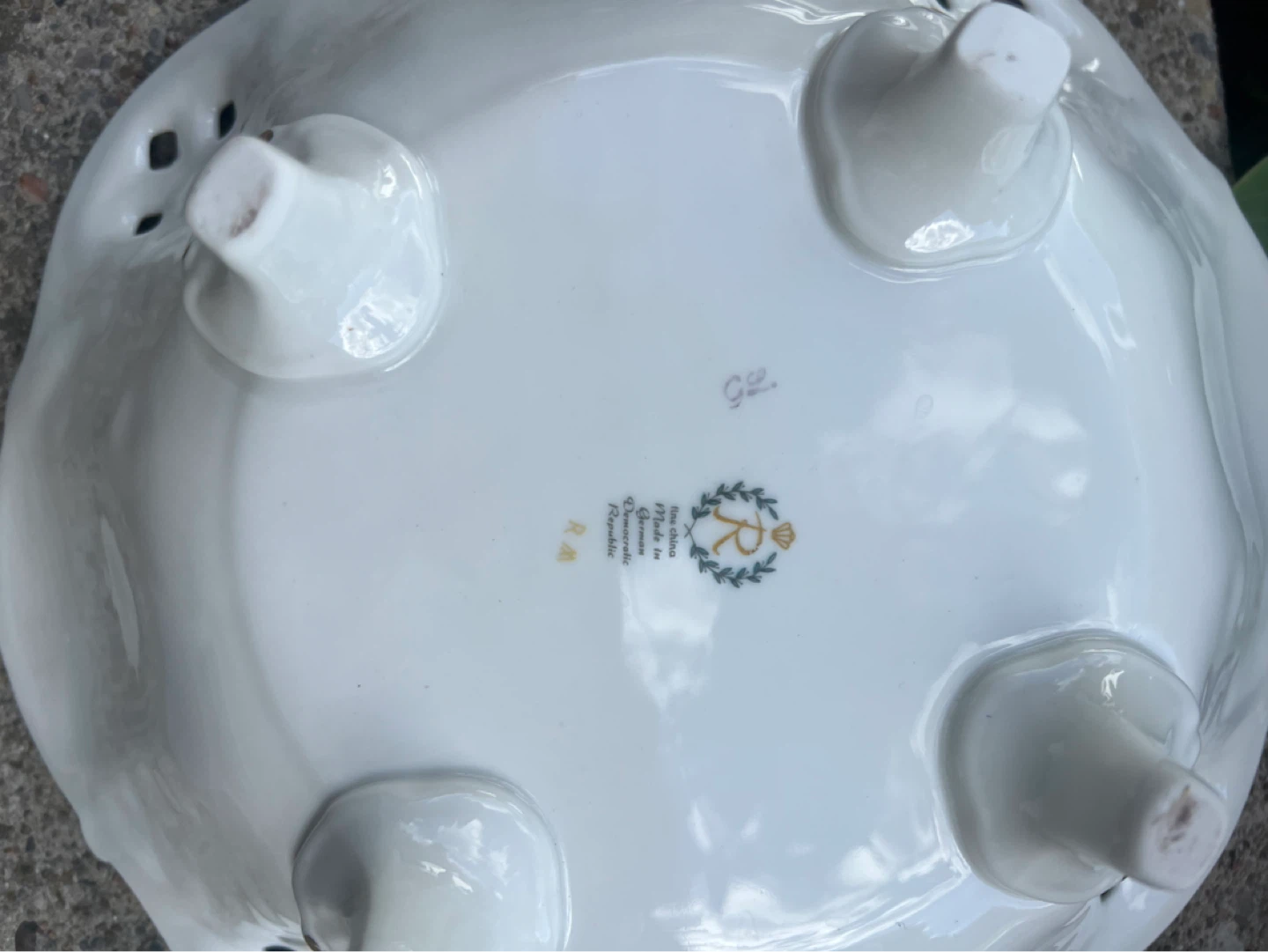 Decorative Porcelain Fruit Bowl - photo 3