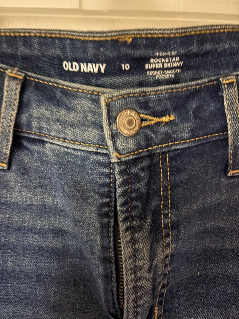 Old Navy Rockstar Super Skinny High-Rise Jeans - photo 2