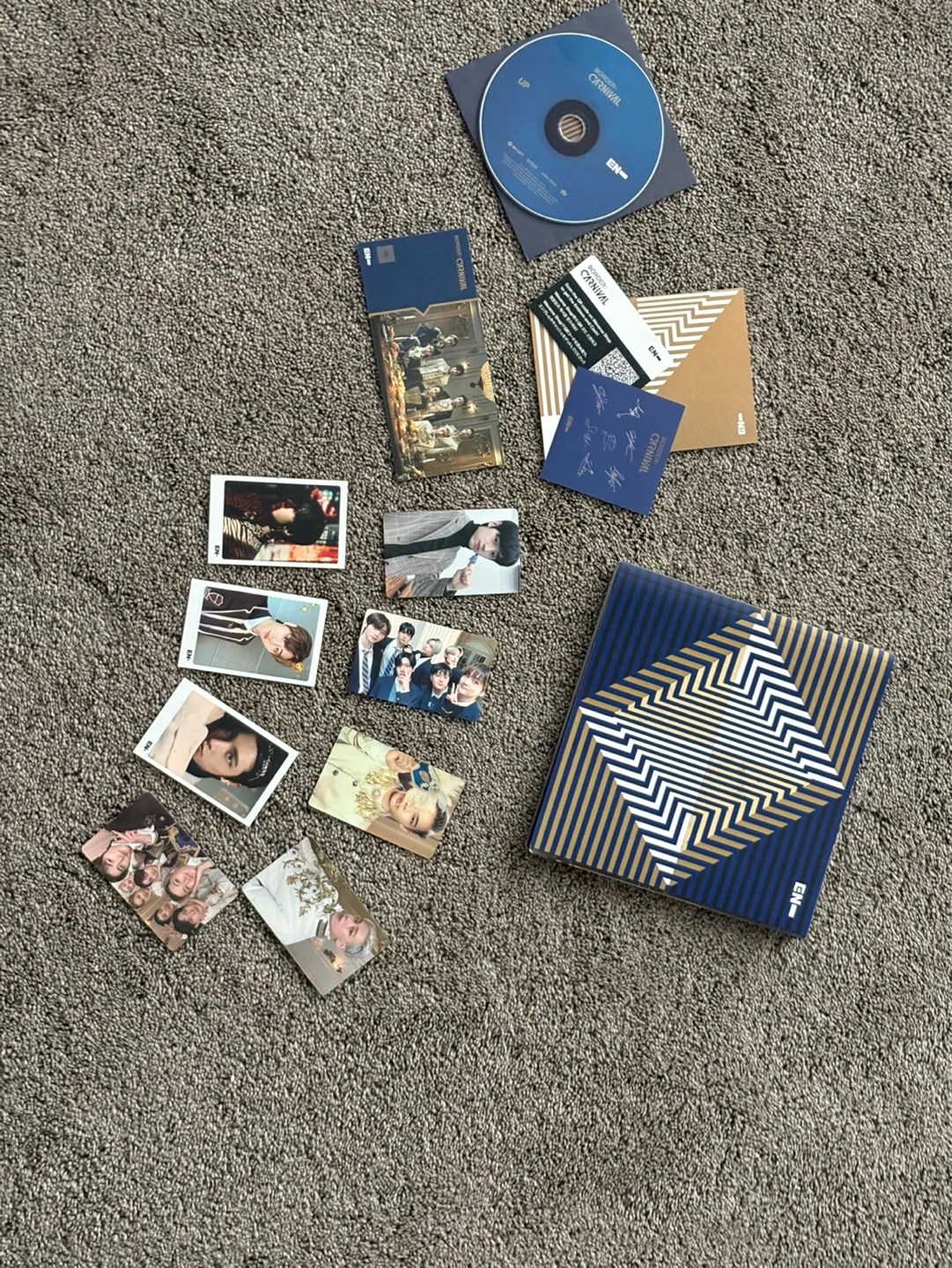 ENHYPEN Border: Carnival Up! Album with Photocards - photo 3