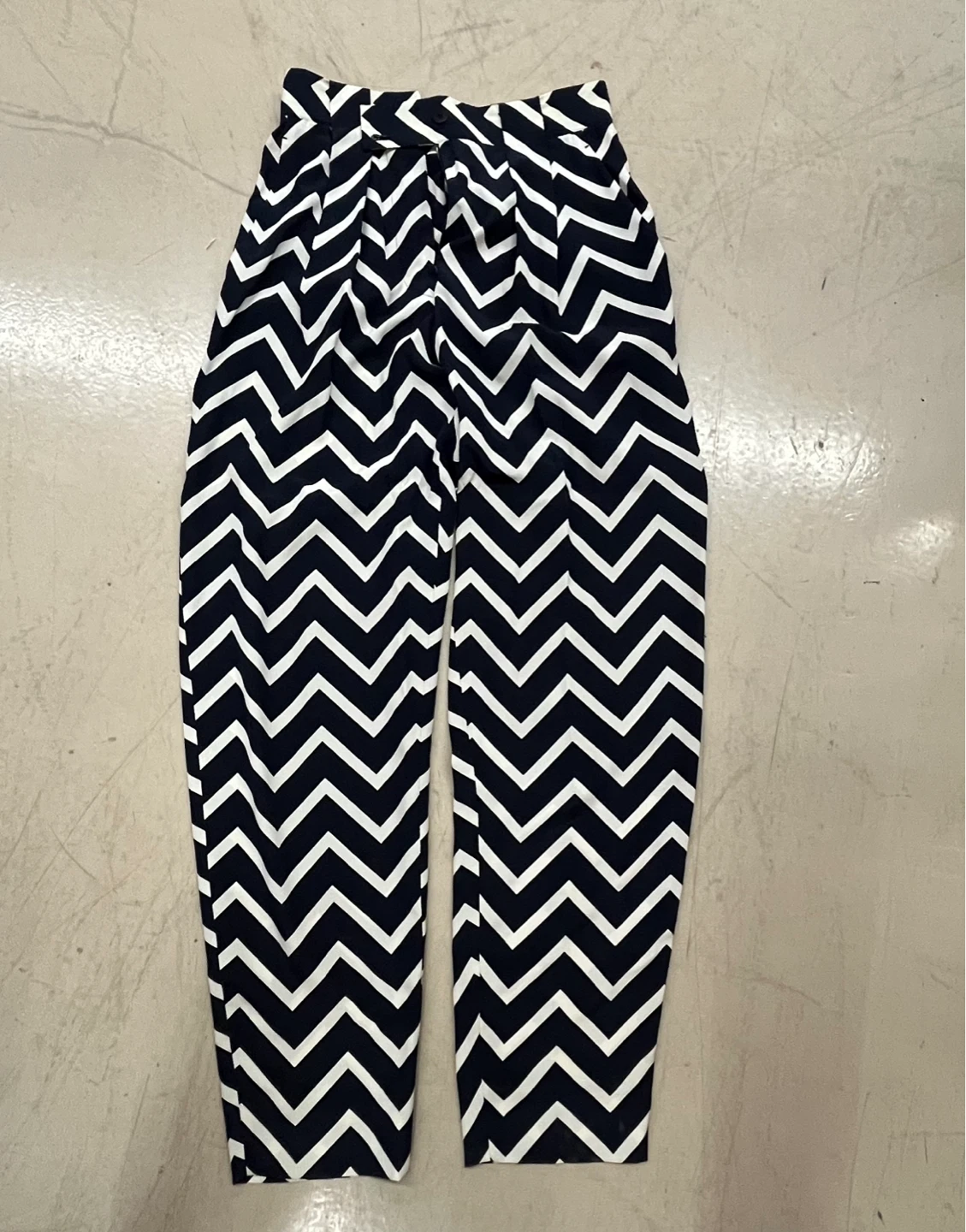 Giorgio Armani Le Collezioni Chevron Pants Size 42 - photo 5