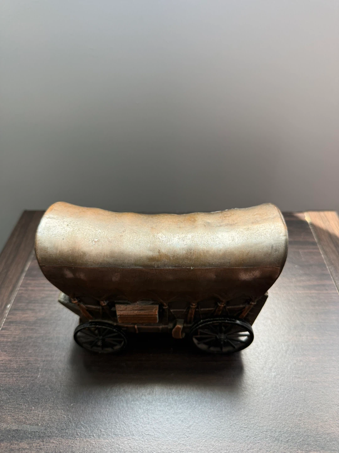 Vintage Banthrico Covered Wagon Advertising Collectible - photo 2