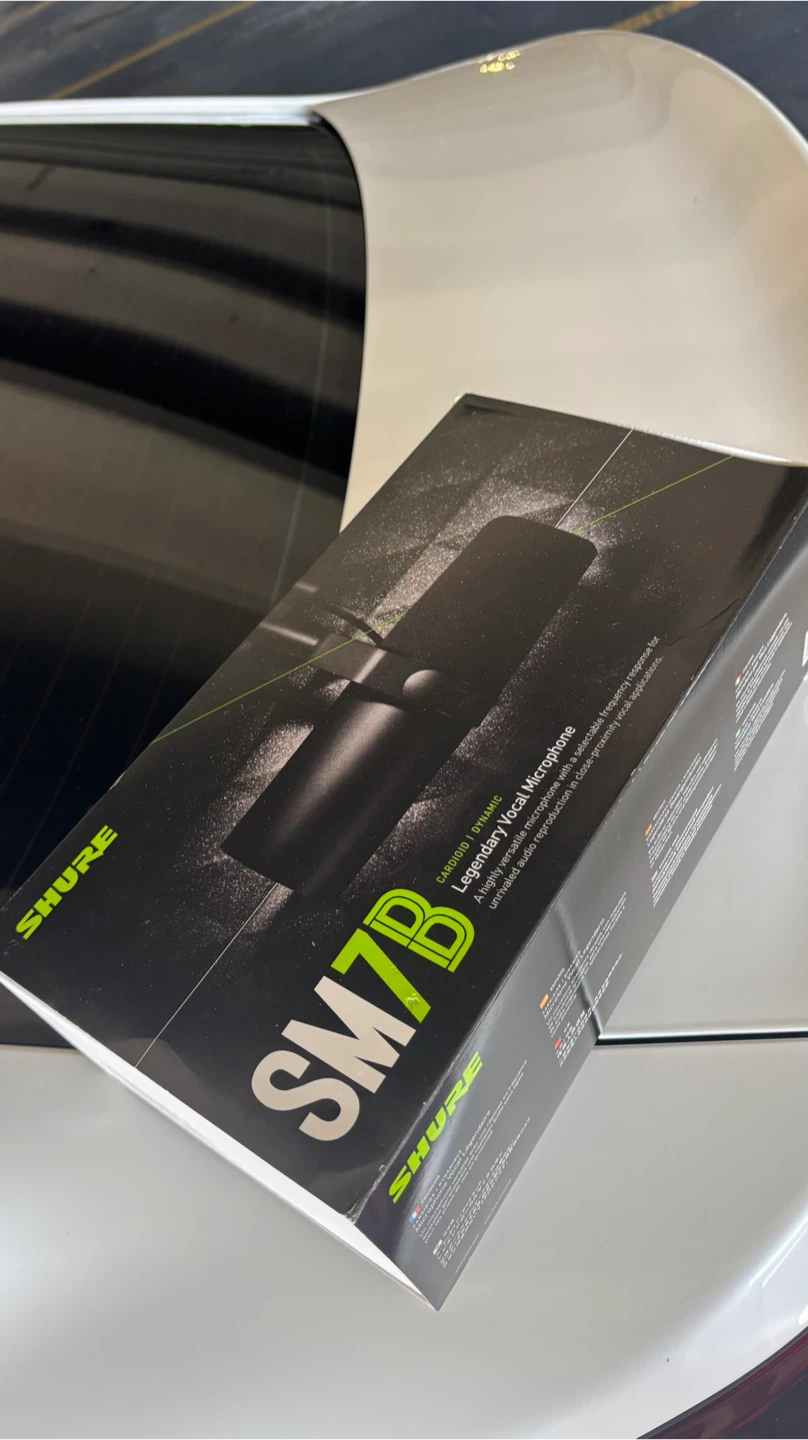 Shure SM7B Cardioid Dynamic Vocal Microphone