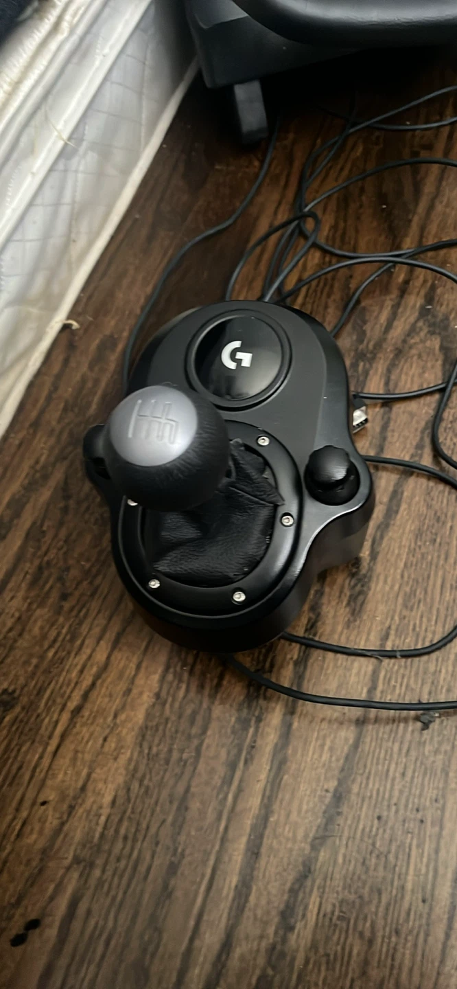 Logitech G923 Racing Wheel and Pedals - photo 4
