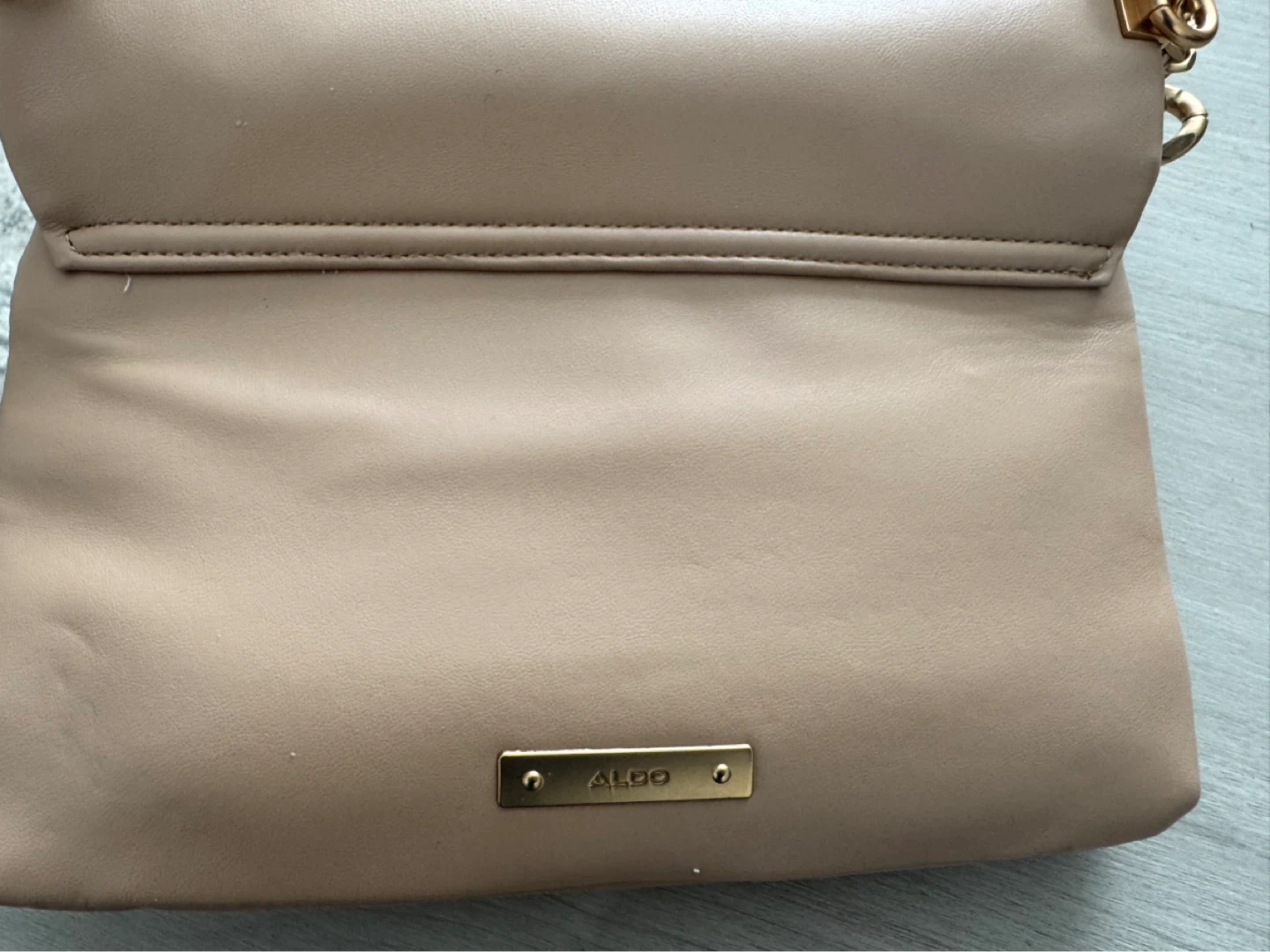 ALDO Beige Crossbody Bag with Gold Chain - photo 3