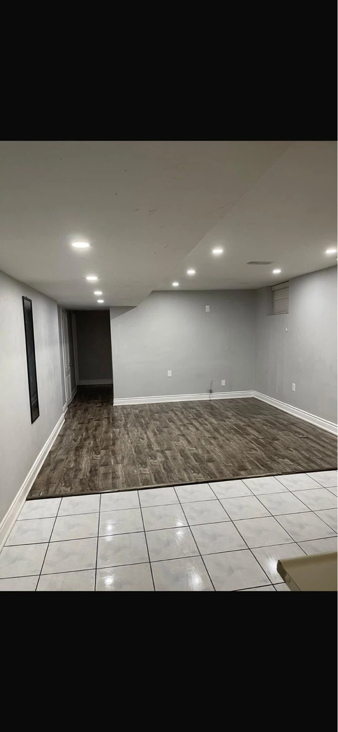 🏡 Cozy & Spacious 2-Bedroom Basement for Rent - photo 4