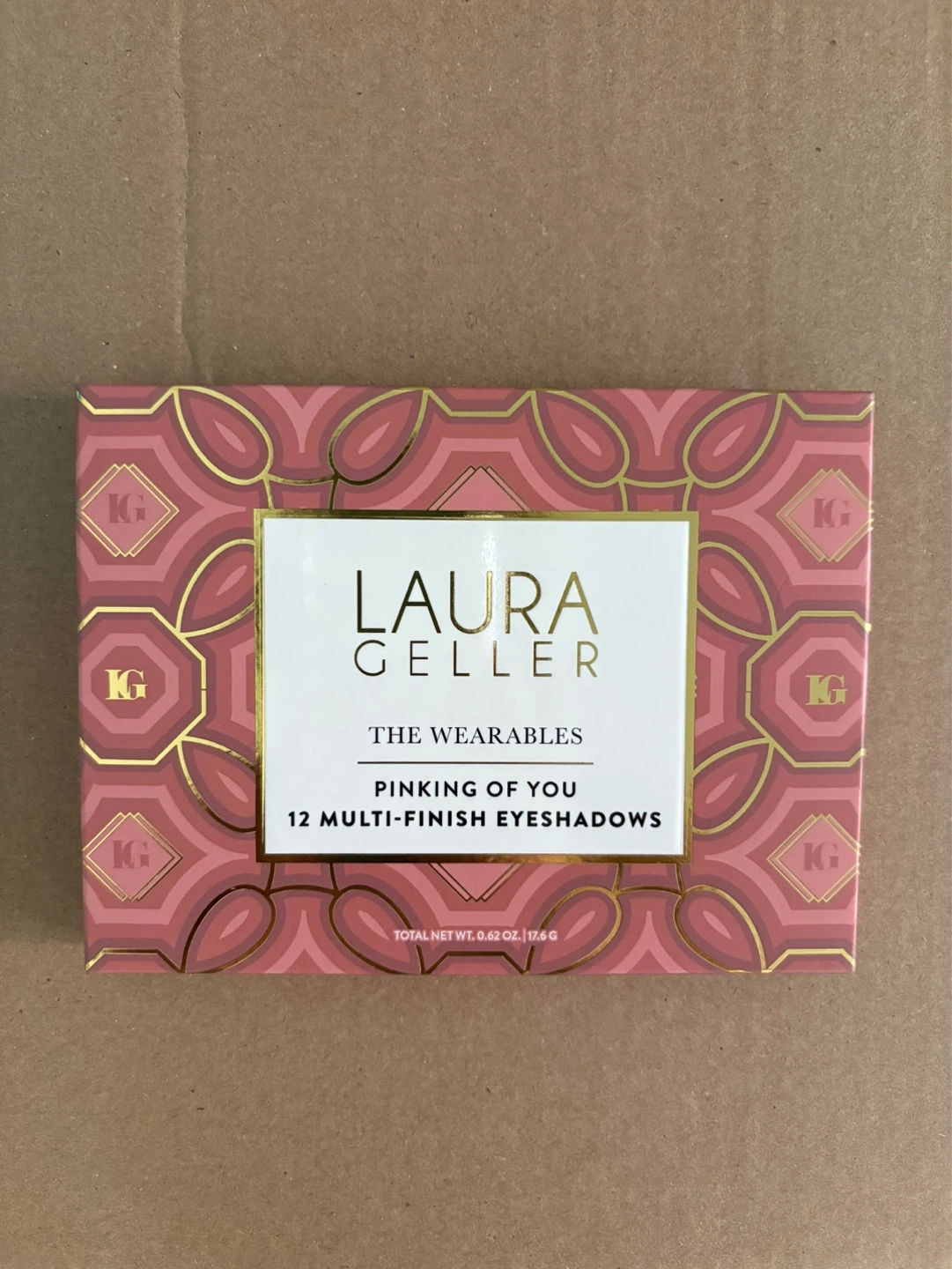 Laura Geller 12 Multi-Finish Eye Shadow Palette ⚽️