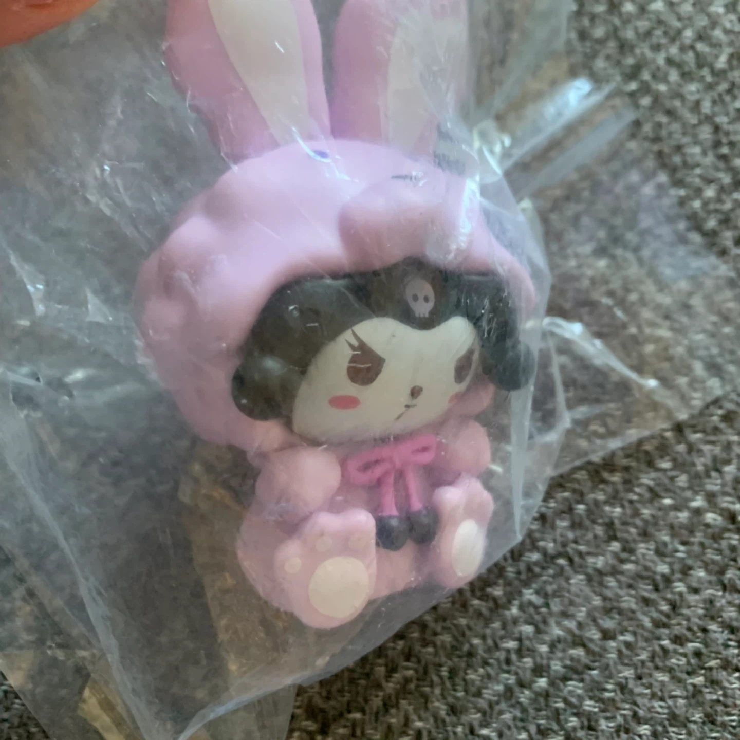 BNIB 9cm Sanrio Kuromi Bunny figure - photo 5