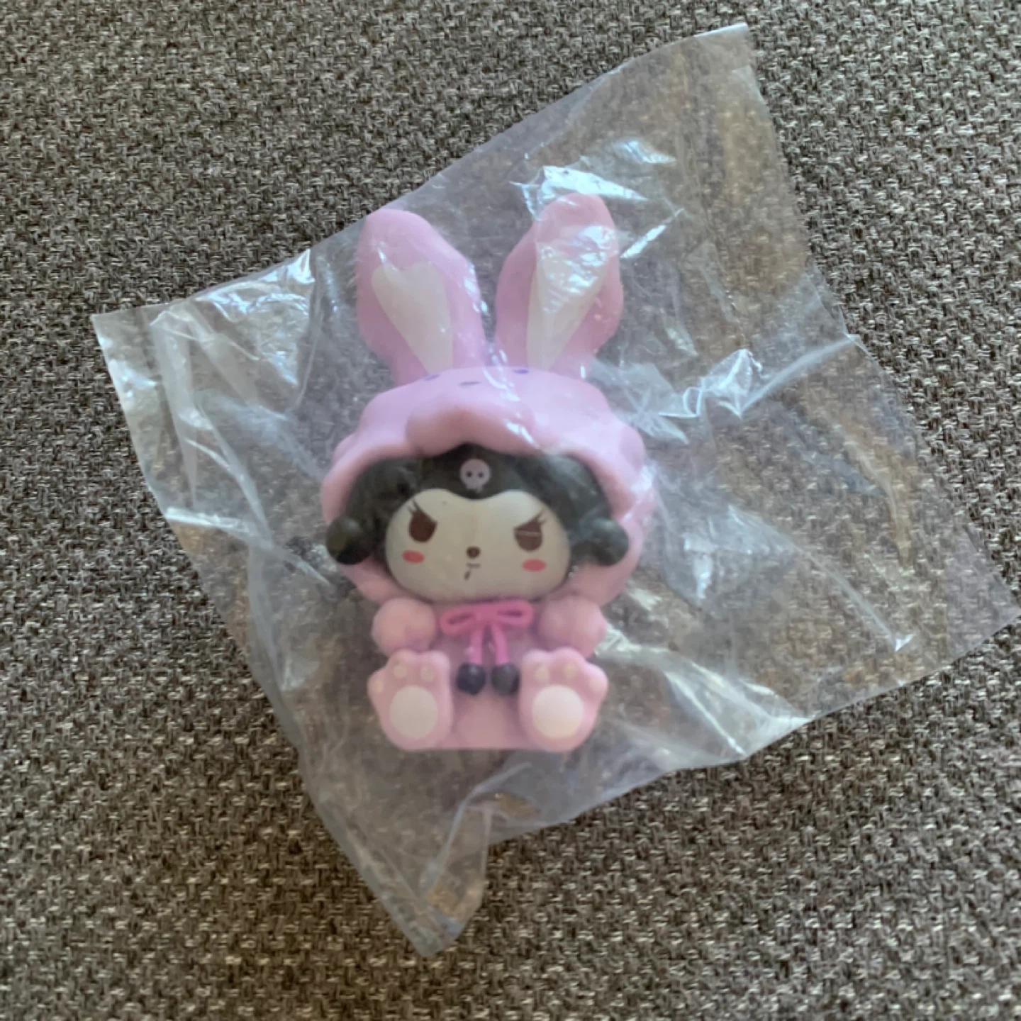BNIB 9cm Sanrio Kuromi Bunny figure