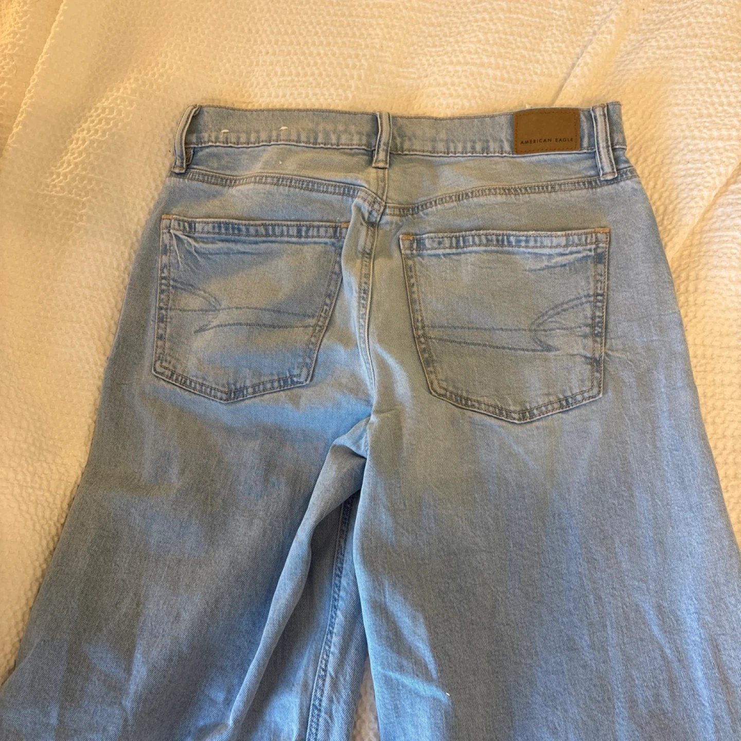 American Eagle light wash denim jeans - photo 3