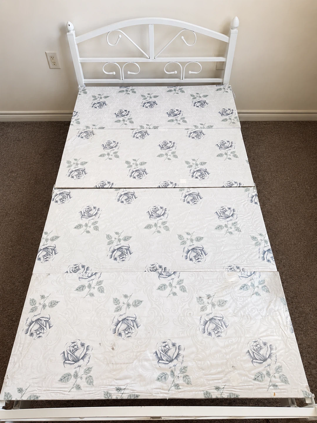 Move-Out Sale – Sturdy White Metal Bed Frame with Headboard