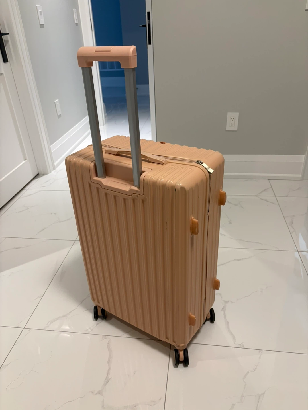 Peach Pink Hardside Spinner Suitcase - photo 3