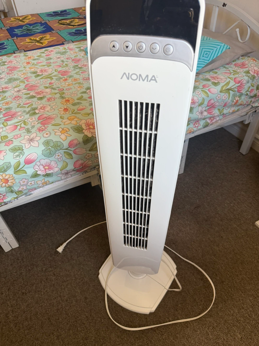 Move-Out Sale – NOMA Oscillating Tower Fan (Works Great)