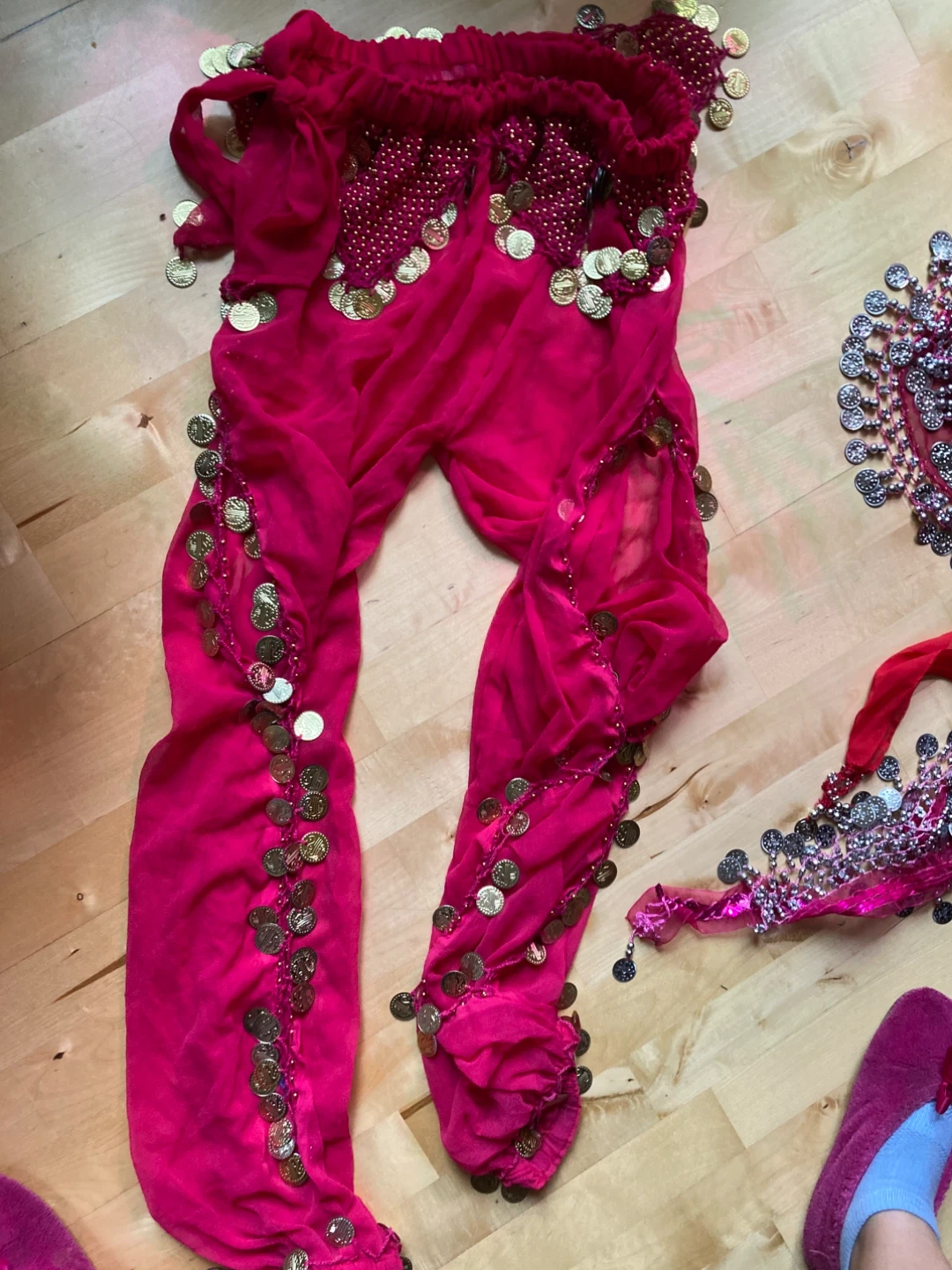 Large collection of belly face costumes and accessories - photo 2