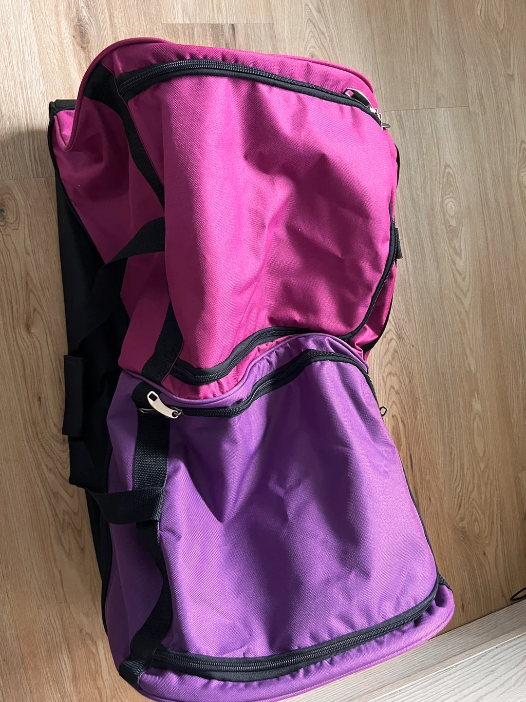 Little Lugger Duffle Bag with Wheels