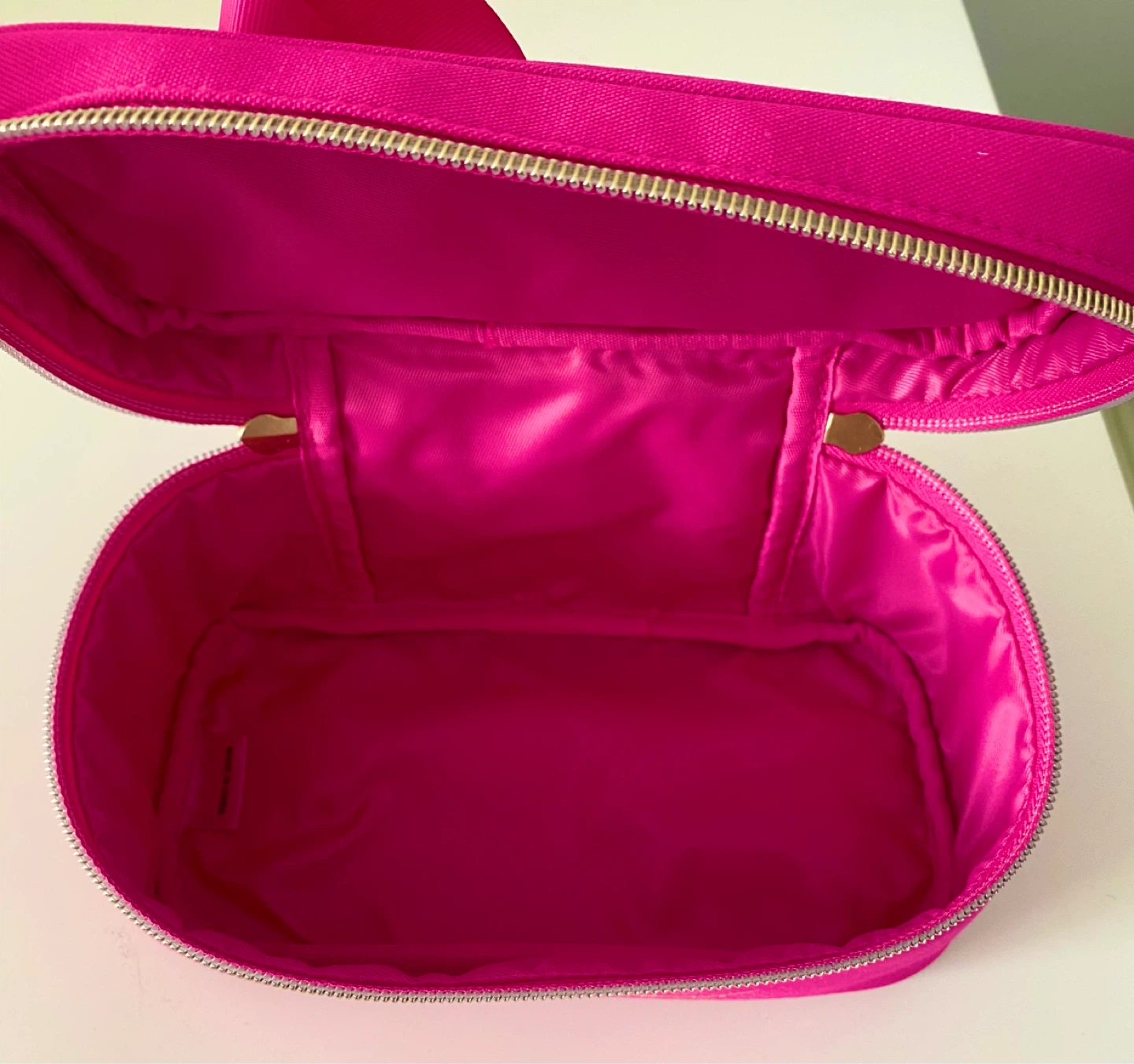 Too Faced Pink Train Case Cosmetic Bag with Bow - photo 3