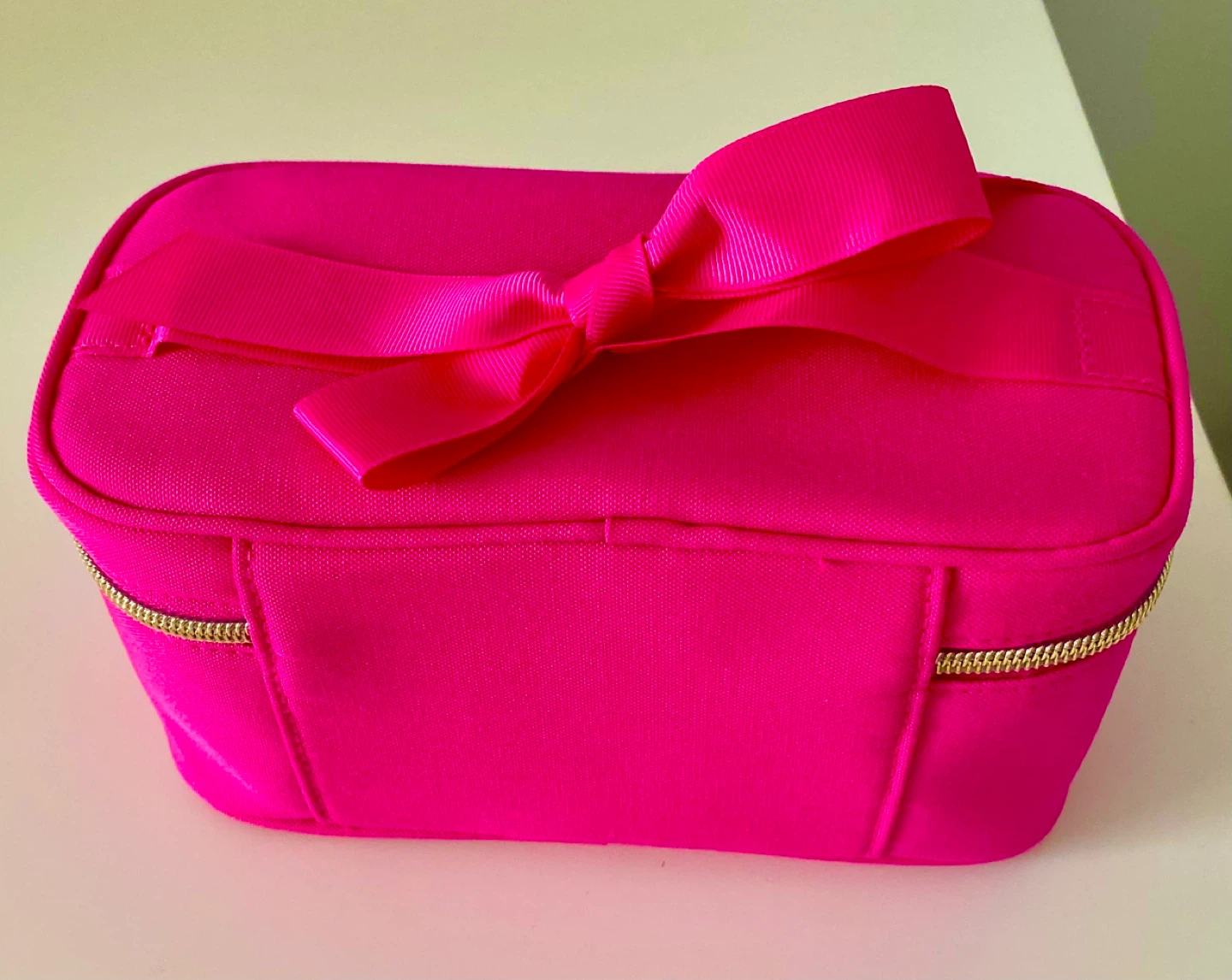 Too Faced Pink Train Case Cosmetic Bag with Bow - photo 2