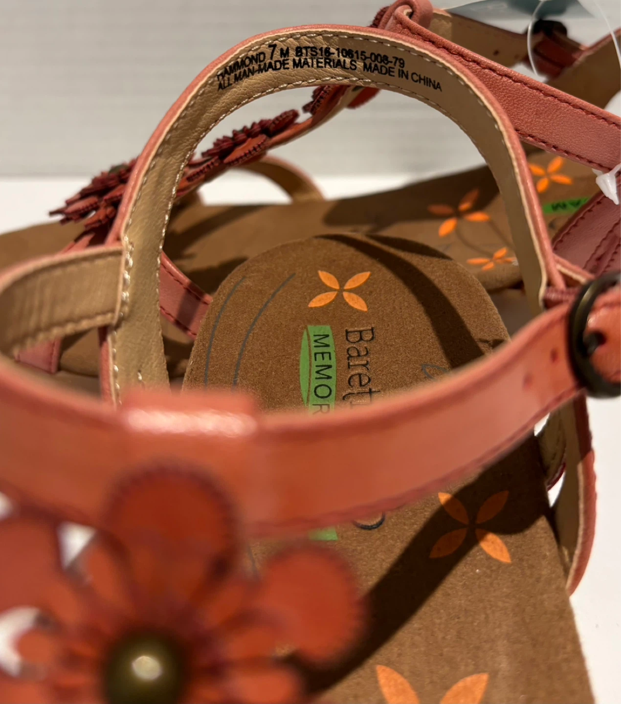 Baretraps Women's Hammond Sandals Coral Size 7 - photo 4