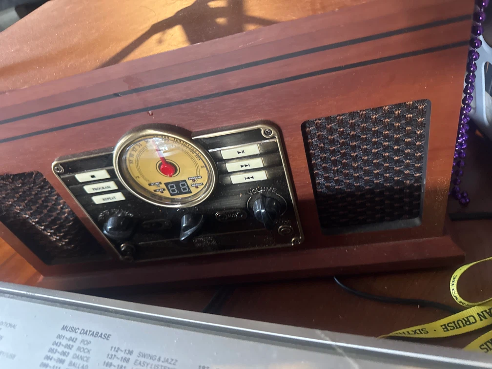 Victrola Record Player with FM Radio - photo 2