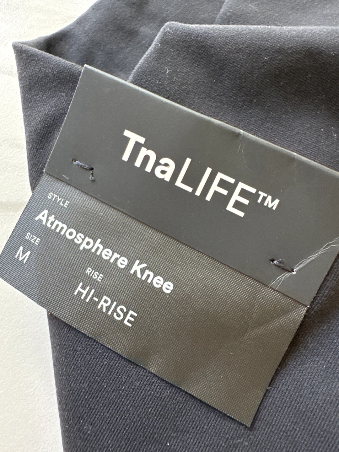TNA Atmosphere Knee Hi-Rise Capris Black Size M - photo 3