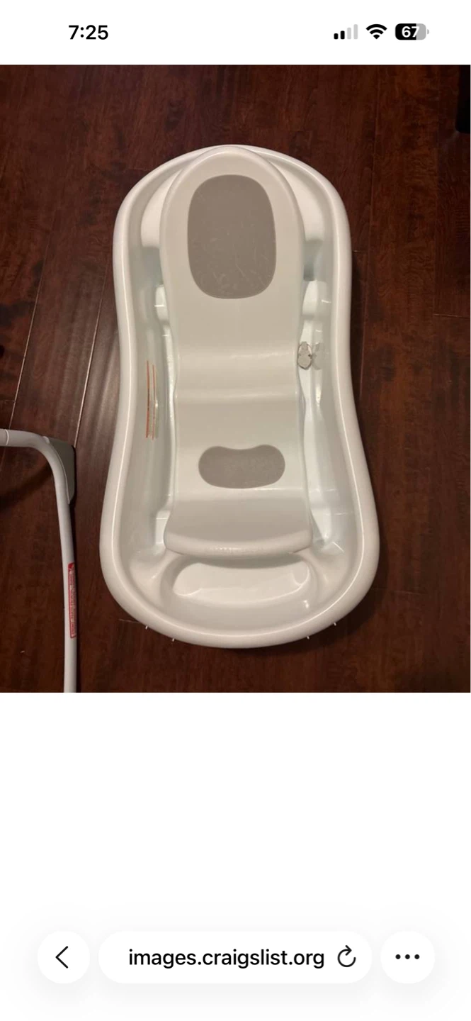 Baby bath tub