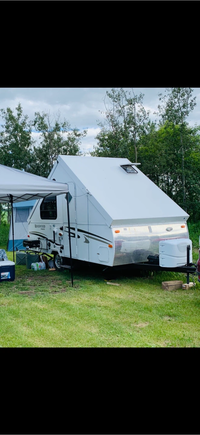 2012 Forest River Rockwood Premier A122 hard-side, pop-up camper