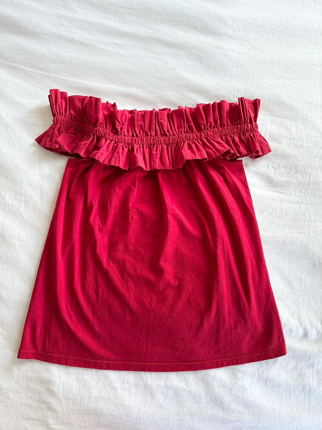 ⚽️ Pull & Bear Red Off The Shoulder Top- Size Small