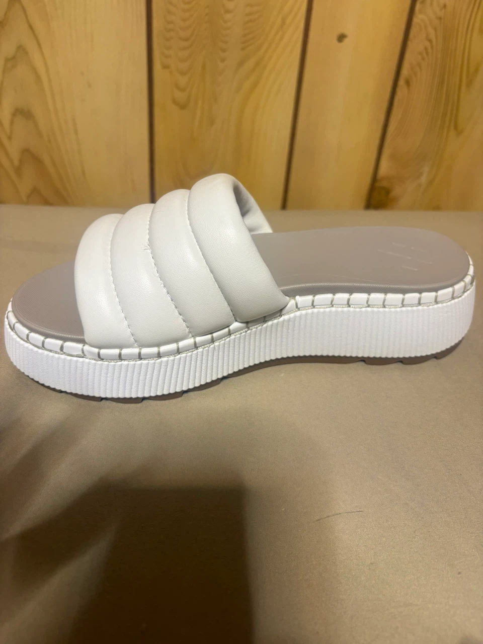 Cougar White Puffer Slides - Size 9 - photo 4