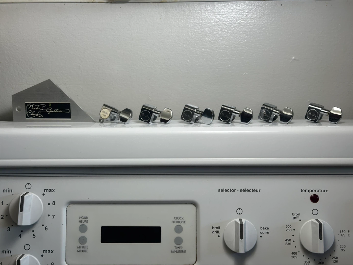 Fender tuners , Yamaha , luthier fret rocker