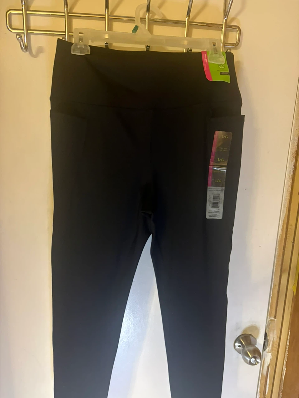 Athletic Leggings - Black, Size L