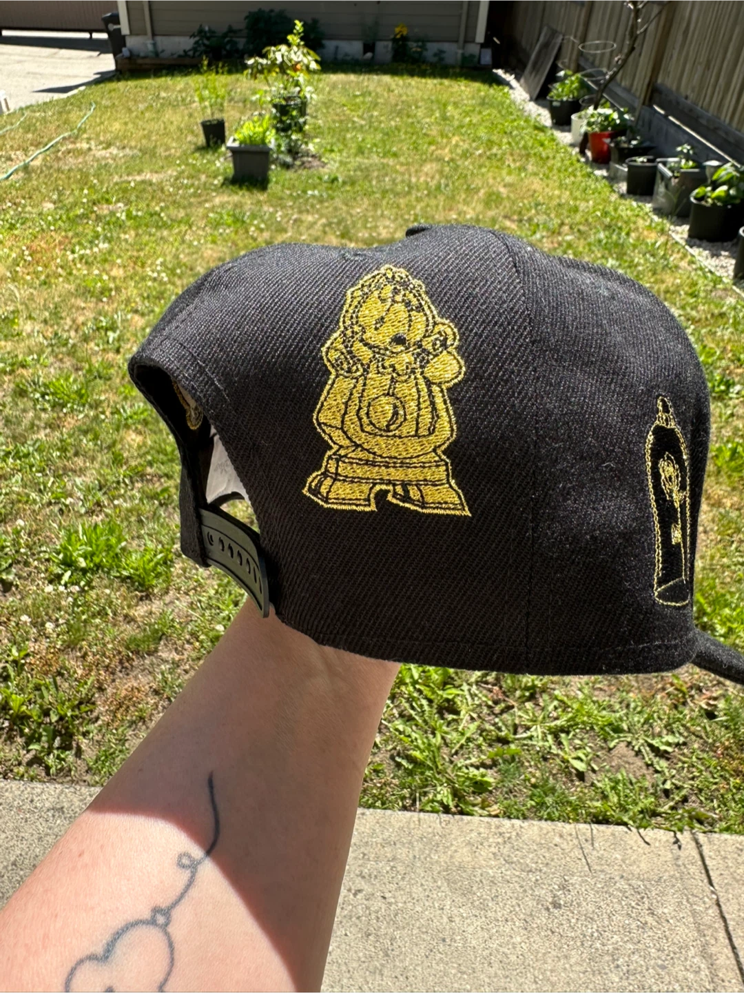 Black Baseball Cap with Beauty and the Beast Embroidery - photo 4