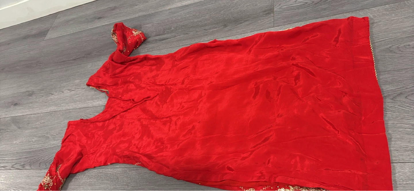Red embroidered Salwar Kameez set - photo 4