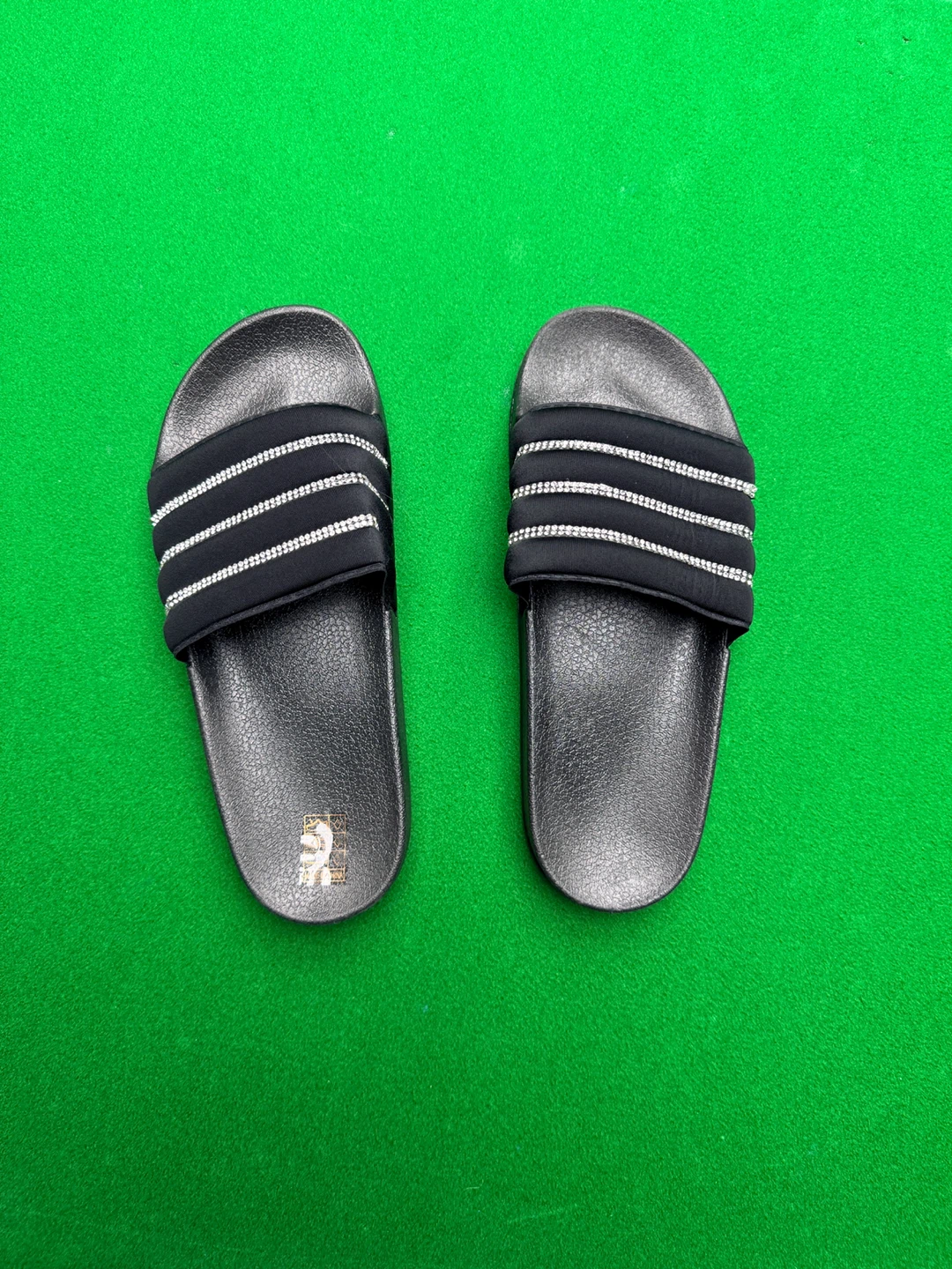 Female slippers