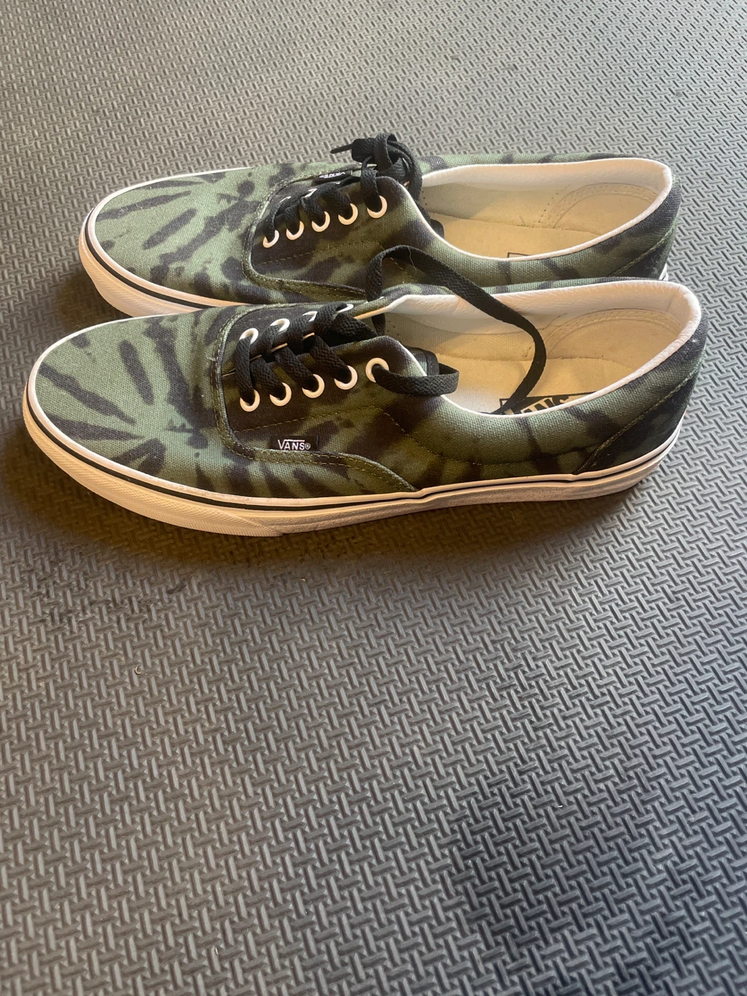 Vans "Era" Tie-Dye Sneakers