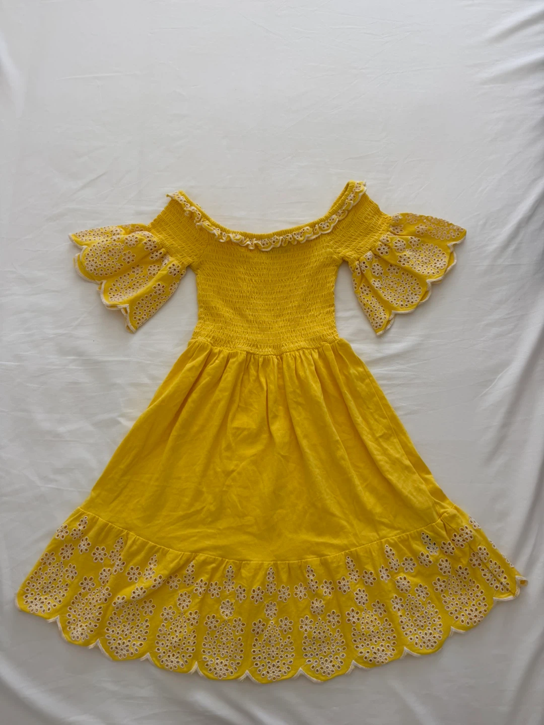 ASOS Yellow Smocked Off-the-Shoulder dress ⚽