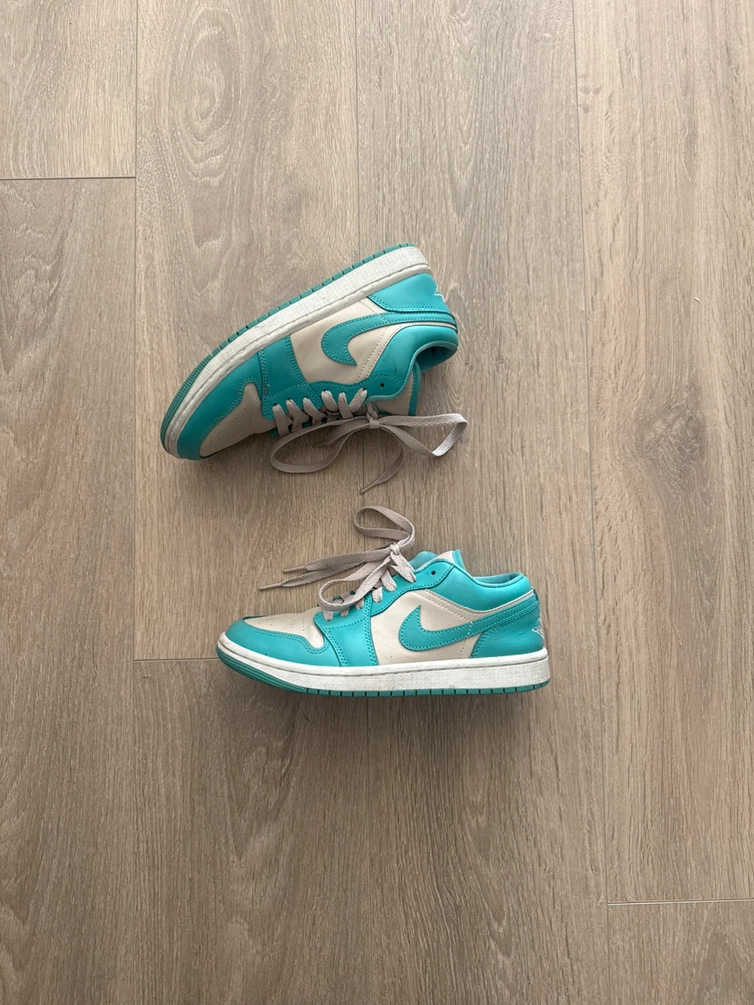 Jordan 1 Low "True Blue" Sneakers