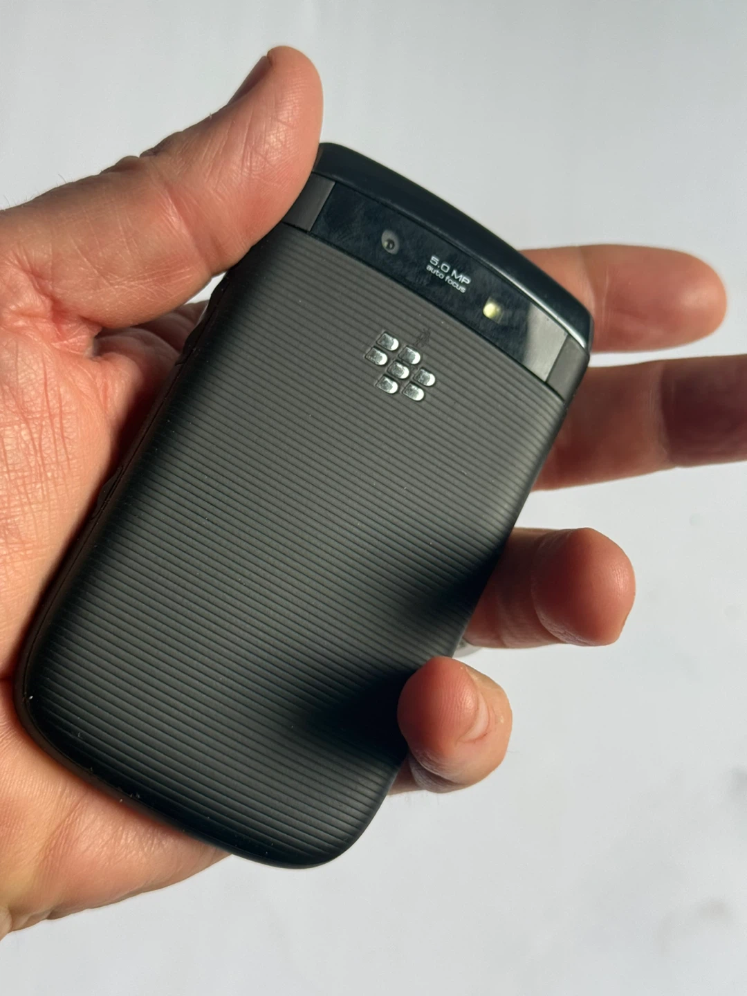 BlackBerry Cell Phone Torch Slide Phone with keyboard - photo 5