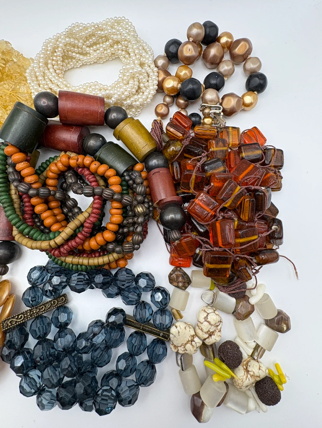 Broken Vintage Jewelry for Crafts - photo 4