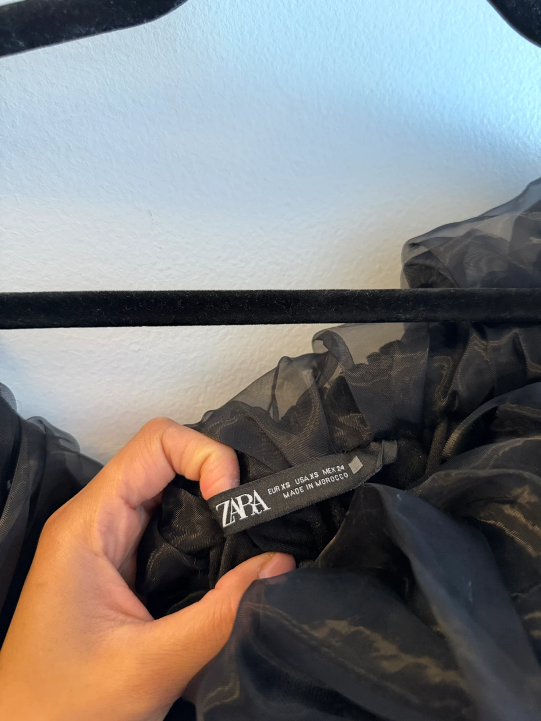 Zara Black Velvet Dress with Ruffle - photo 4