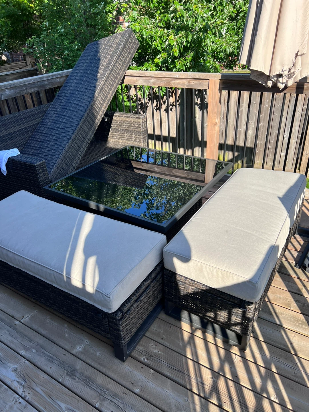 Outdoor table & sofas - photo 2