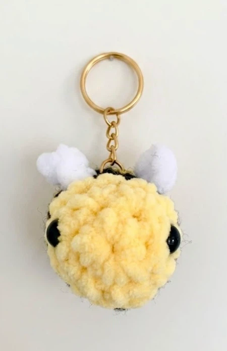 Handmade Crochet Bee Keychain - photo 3
